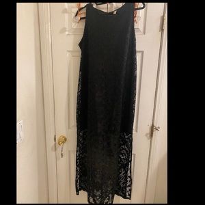 Long lace black dress with slits on sides